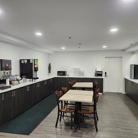 Travelodge Suites By Wyndham Saint John Εξωτερικό φωτογραφία